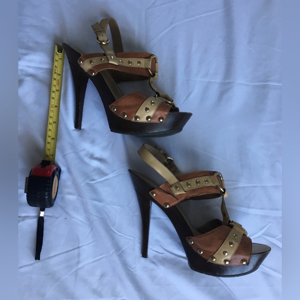 Jessica Simpson sexy leather tan/brown/metal platform stiletto heels. - Picture 5 of 8
